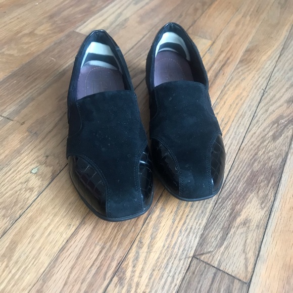 Clarks Everyday Black Leather Croc Print Toe/Heel - Picture 2 of 7